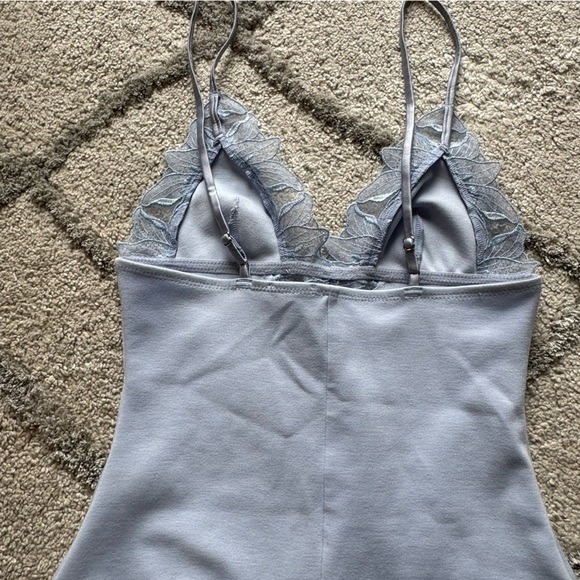 FLEUR DU MAL LILY EMBROIDERED LACE V NECK PLUNGE BODYSUIT TANK LIGHT BLUE XS - Picture 9 of 12